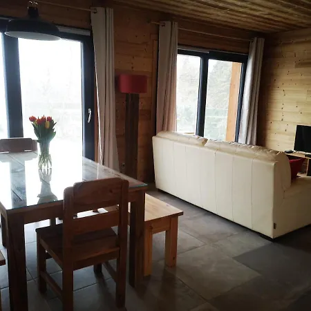 Chalet A L'oree Du Bois